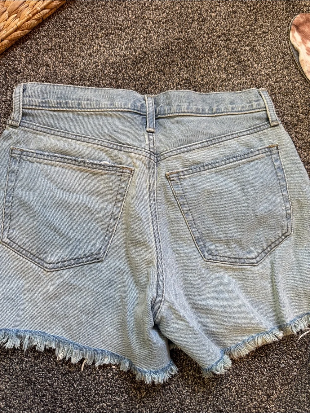 Universal Thread washed light